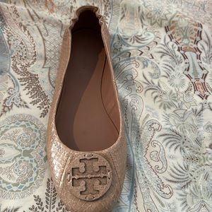 Gently used Tory Burch Minnie Ballet flat in Meadow. Box included.